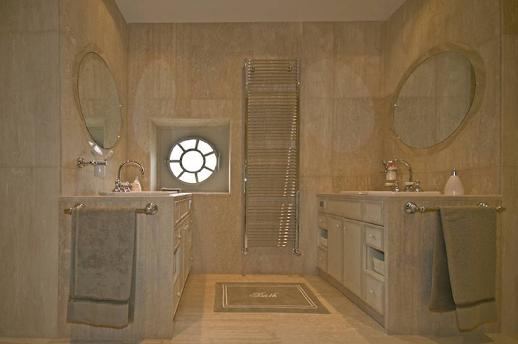Ristrutturazione Villa di campagna, Francesca Bonorandi Francesca Bonorandi Classic style bathroom Sinks