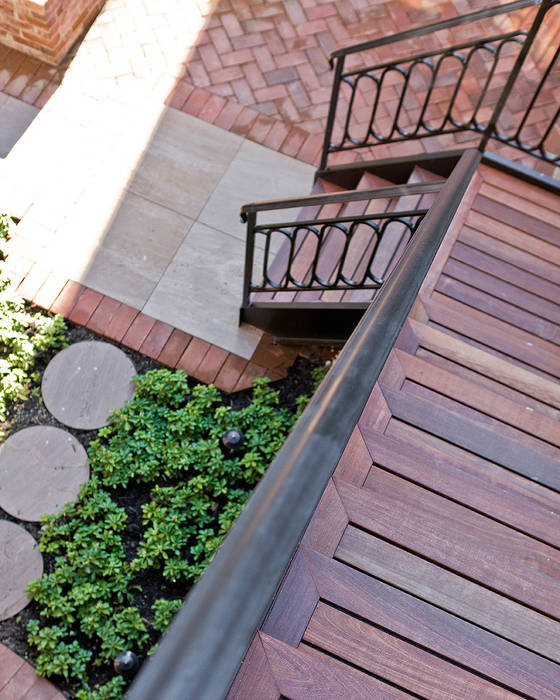 Brooklyn Heights Addition, Ben Herzog Architect Ben Herzog Architect Colonial style balcony, porch & terrace