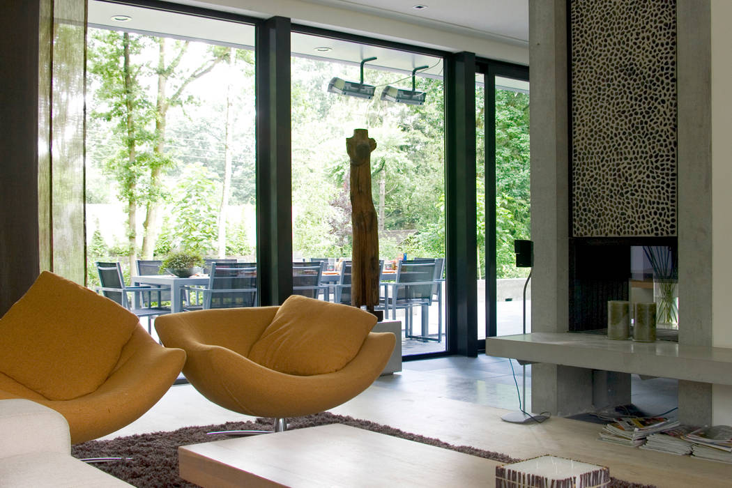 Villa Vught, Doreth Eijkens | Interieur Architectuur Doreth Eijkens | Interieur Architectuur Salas de estilo industrial Chimeneas y accesorios