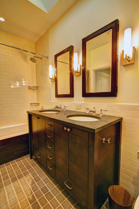 Park Slope Brownstone, Ben Herzog Architect Ben Herzog Architect Colonial style bathroom