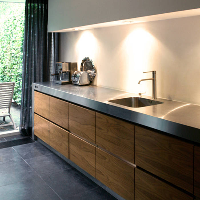 Woning, Berkel-Enschot, Doreth Eijkens | Interieur Architectuur Doreth Eijkens | Interieur Architectuur Industrial style kitchen Cabinets & shelves