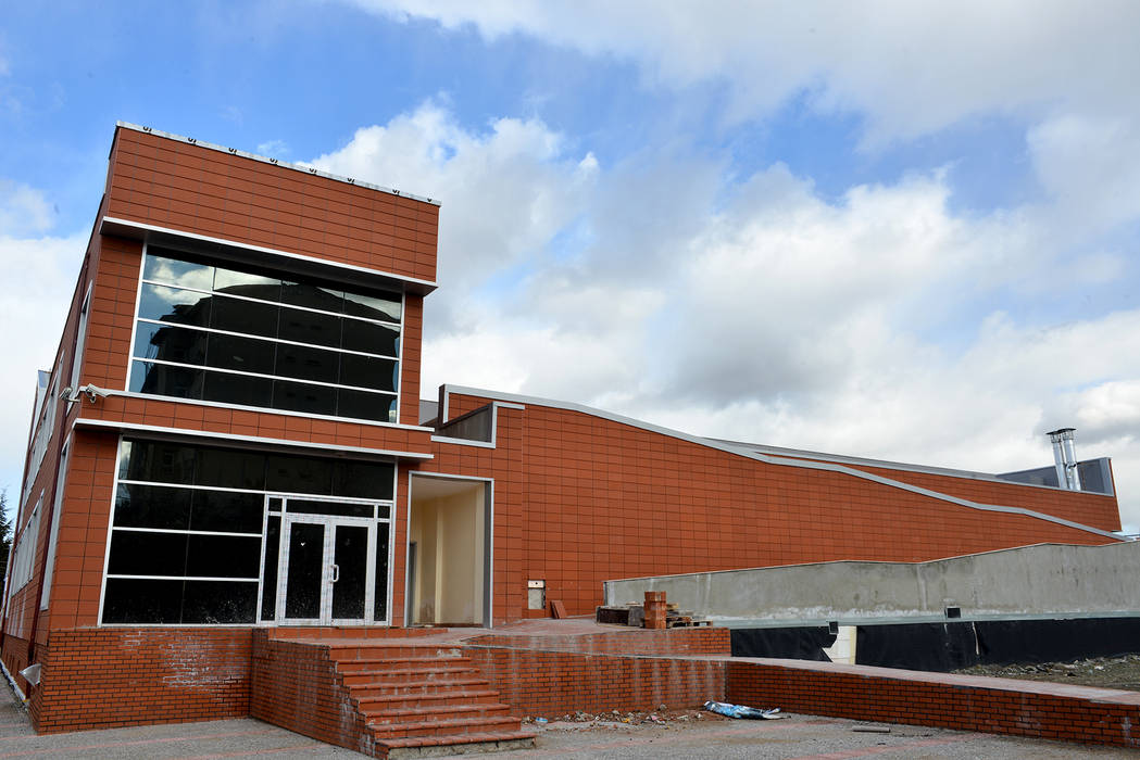 Su Sporlari Merkezi Eskisehir Tepebasi Belediyesi Modern Havuz Homify