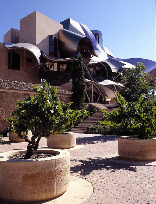 City Of Wine Complex Marqués De Riscal (Gehry Partners LLC) - BEIGE PINAR sandstone ARENISCAS STONE Espacios comerciales Hoteles
