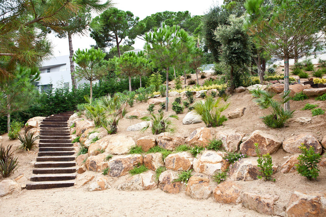 Jardín Costa Brava 2, JARDÍ PEDRA I ARIDS S.L. JARDÍ PEDRA I ARIDS S.L. Jardines de estilo mediterráneo