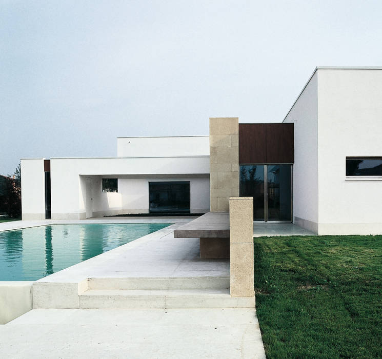 Casa B. / Suzzara, Mantova STUDIO LONGHEU Case in stile minimalista