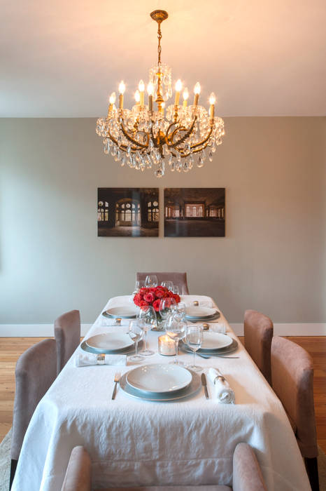 Klasyczna jadalnia od Staging Factory Klasyczny