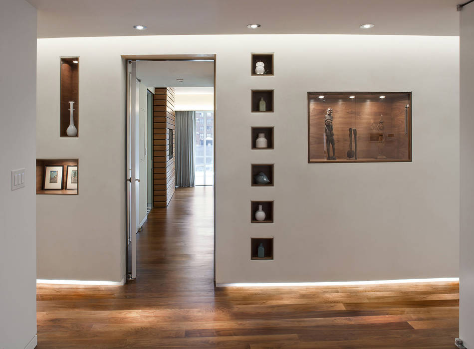 Entry Eisner Design Modern Corridor, Hallway and Staircase