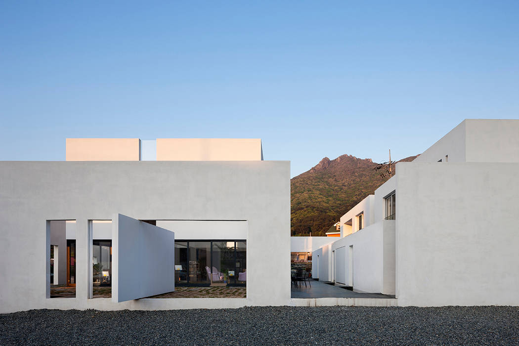 Mug Hakdong, hyunjoonyoo architects hyunjoonyoo architects Casas modernas