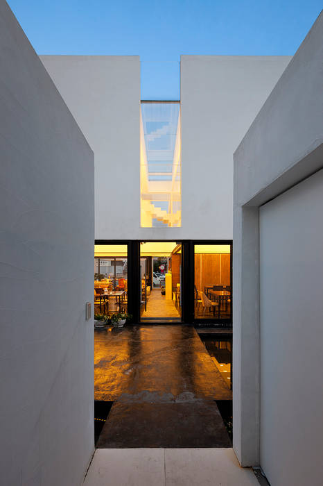 Mug Hakdong, hyunjoonyoo architects hyunjoonyoo architects Будинки