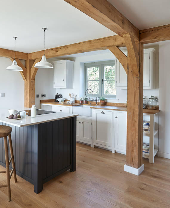 The Herefordshire Cottage Shaker Kitchen by deVOL deVOL Kitchens カントリーデザインの キッチン