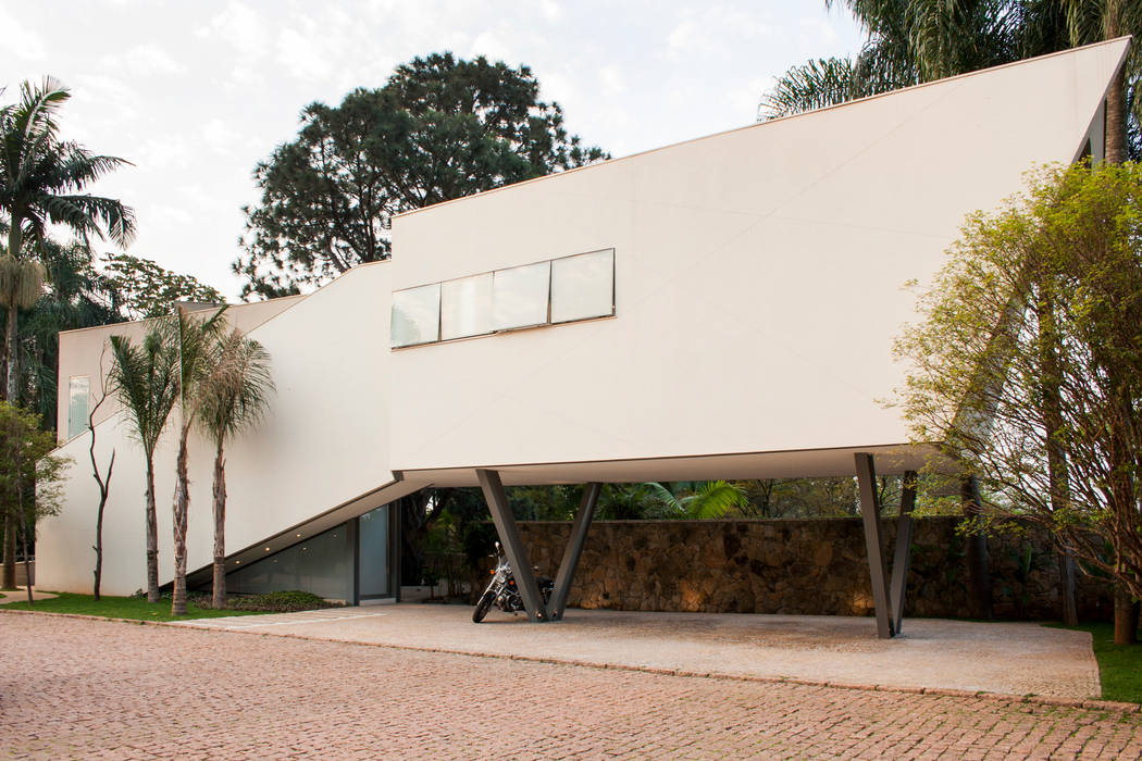 Casa Offset, SAA_SHIEH ARQUITETOS ASSOCIADOS SAA_SHIEH ARQUITETOS ASSOCIADOS Rumah Modern