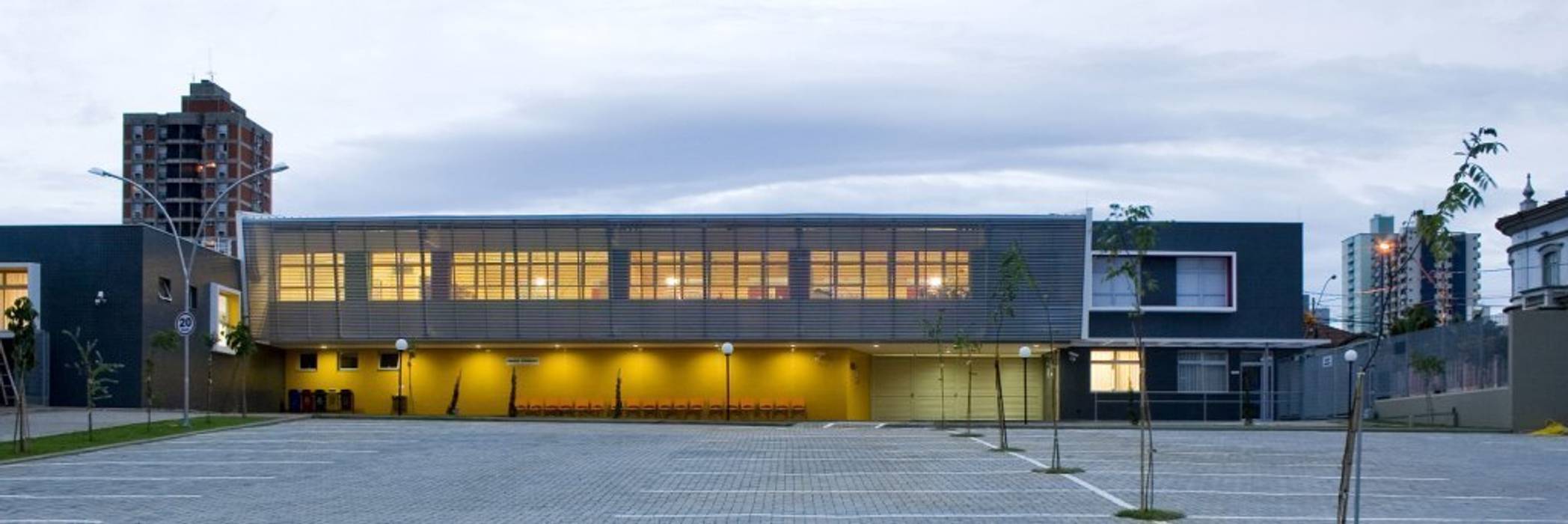 Escola Infantil Salesiano Piracicaba, SAA_SHIEH ARQUITETOS ASSOCIADOS SAA_SHIEH ARQUITETOS ASSOCIADOS Commercial spaces Schools