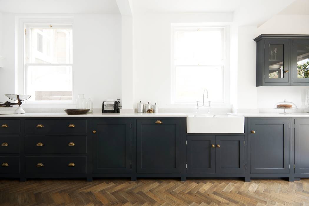 The Bath Shaker Kitchen by deVOL deVOL Kitchens Industrial style kitchen