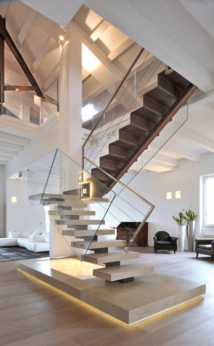 CASA ALBEGA - Ristrutturazione di un appartamento su due livelli, INO PIAZZA studio INO PIAZZA studio Escalier Escaliers