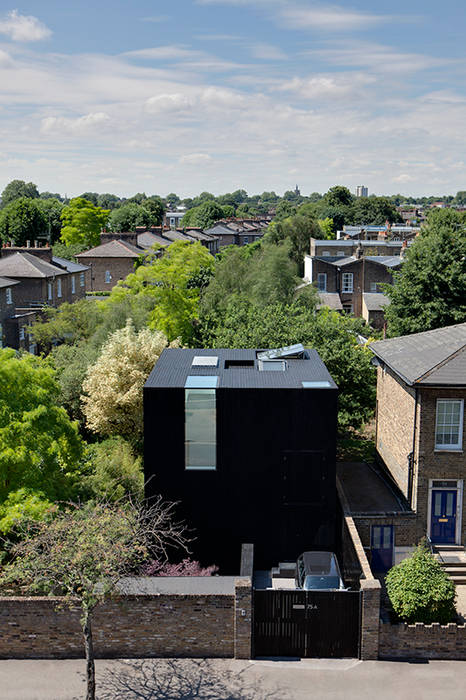 Exterior view Ed Reeve Minimalist houses