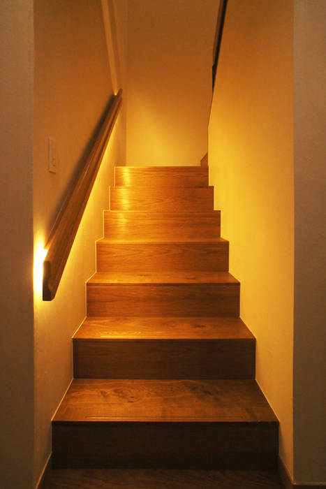 世代交代した家 すくすくリノベーション vol.2, 株式会社エキップ 株式会社エキップ Eclectic style corridor, hallway & stairs