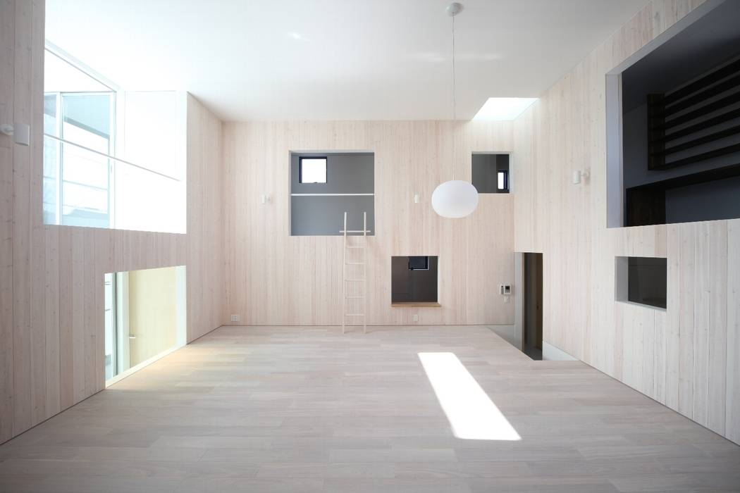 HIROBA ＪＭＡ（Jiro Matsuura Architecture office） モダンデザインの リビング