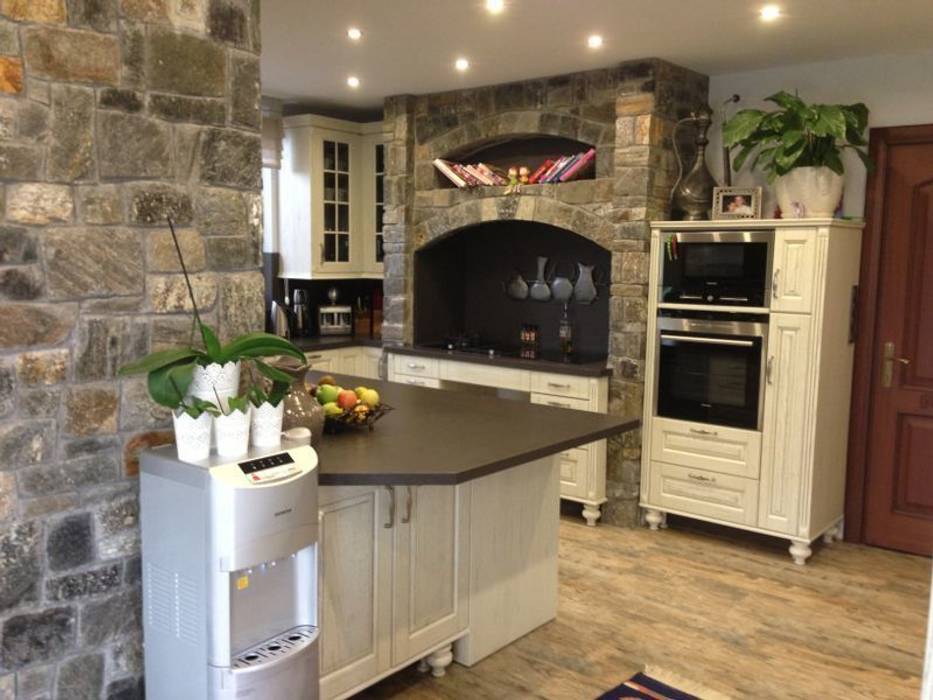 MUTFAK, KORDOBA MUTFAK KORDOBA MUTFAK Klasik Mutfak Dolap & Raflar