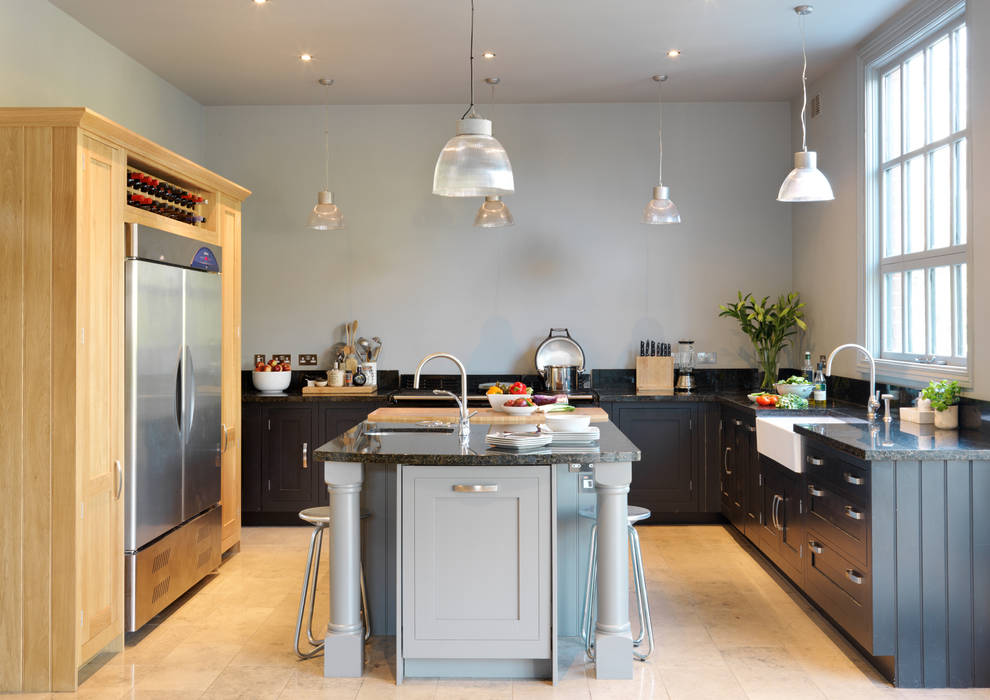 Painted Shaker kitchen by Harvey Jones Harvey Jones Kitchens Cocinas clásicas