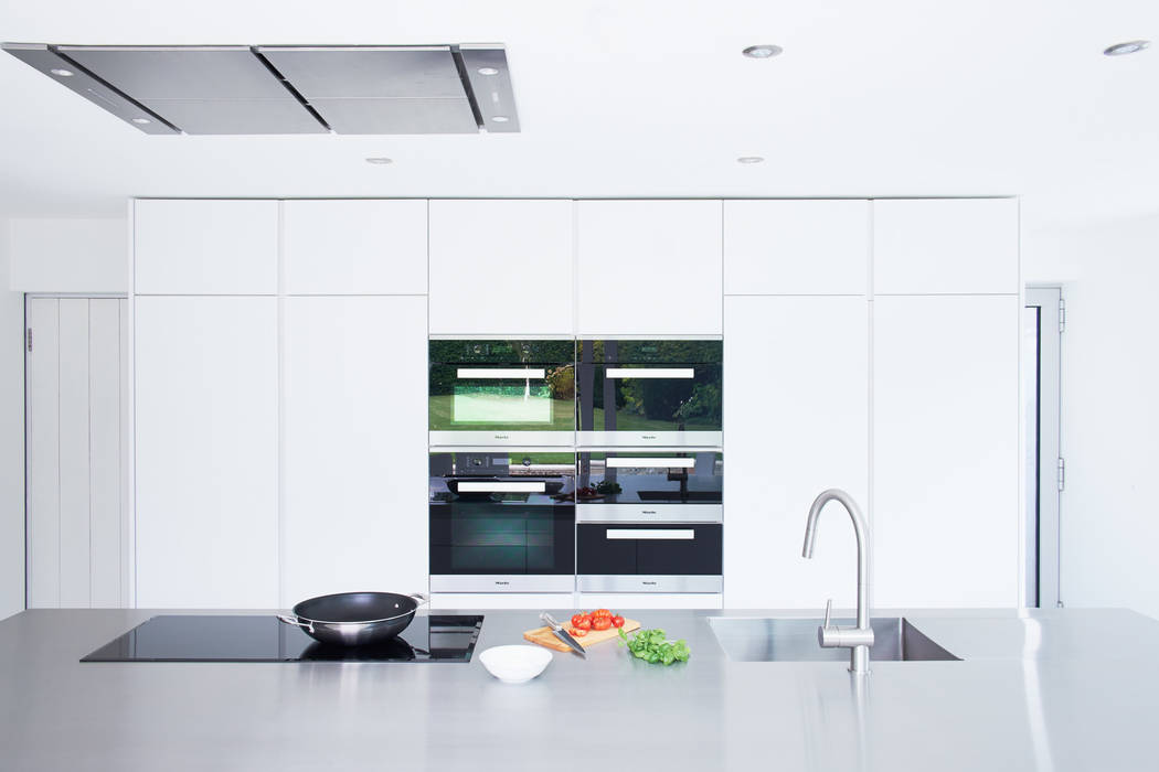Bespoke Minimalist Kitchen By Luxmoore & Co Luxmoore & Co Cocinas de estilo minimalista