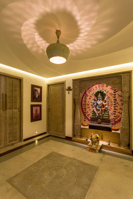 Eclectic Apartment, The Orange Lane The Orange Lane Asian style corridor, hallway & stairs