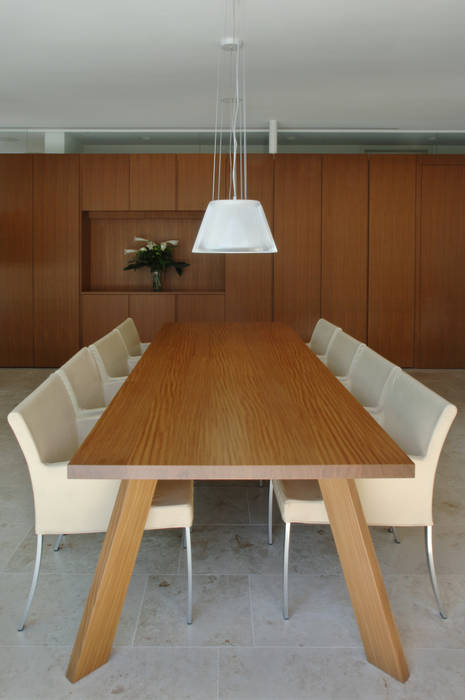 Einfamilienhaus in Lustenau / Österreich, Früh Architekturbüro ZT GmbH Früh Architekturbüro ZT GmbH Modern dining room Tables