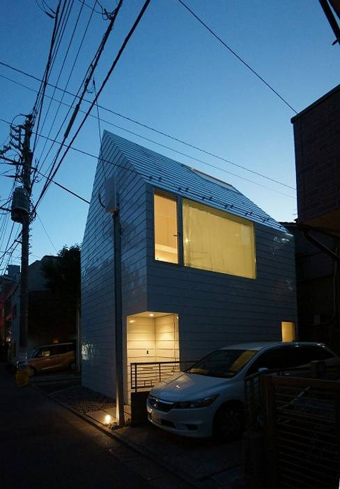 鷹番の長屋 / Townhouse in Takaban, Niji Architects／原田将史＋谷口真依子 Niji Architects／原田将史＋谷口真依子 ミニマルな 家