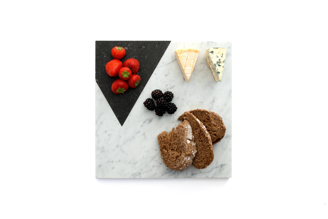 Marble platters to create your own edible scenes, Studio Jorrit Taekema Studio Jorrit Taekema Moderne keukens Accessoires & textiel