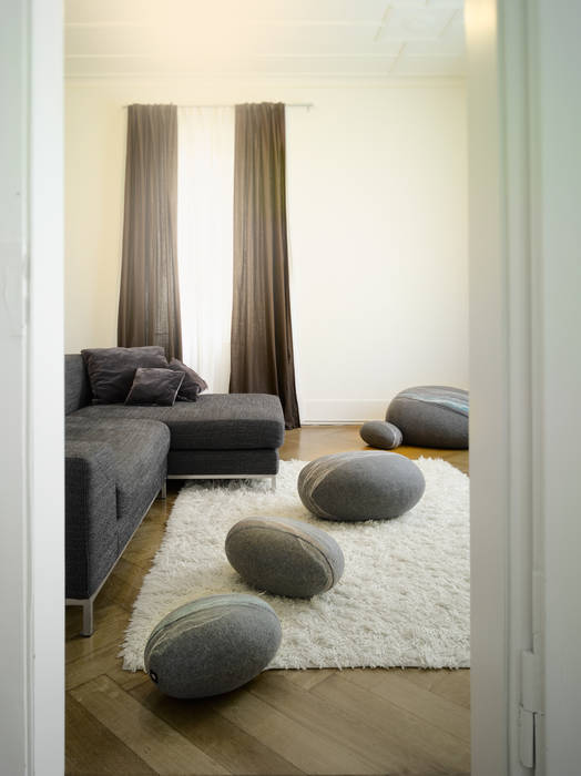 Appartement Stuttgart, Yeh Design Yeh Design Moderne woonkamers