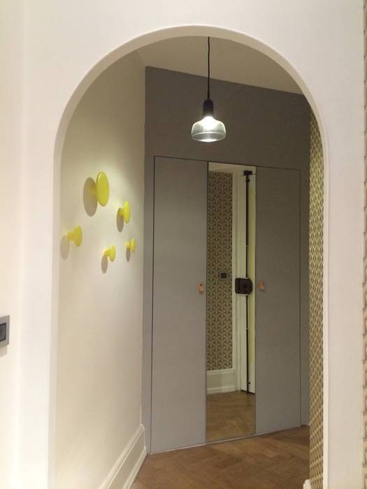 Rénovation d'un appartement à Lyon02/ Bellecour , Pepper Butter Pepper Butter Modern corridor, hallway & stairs