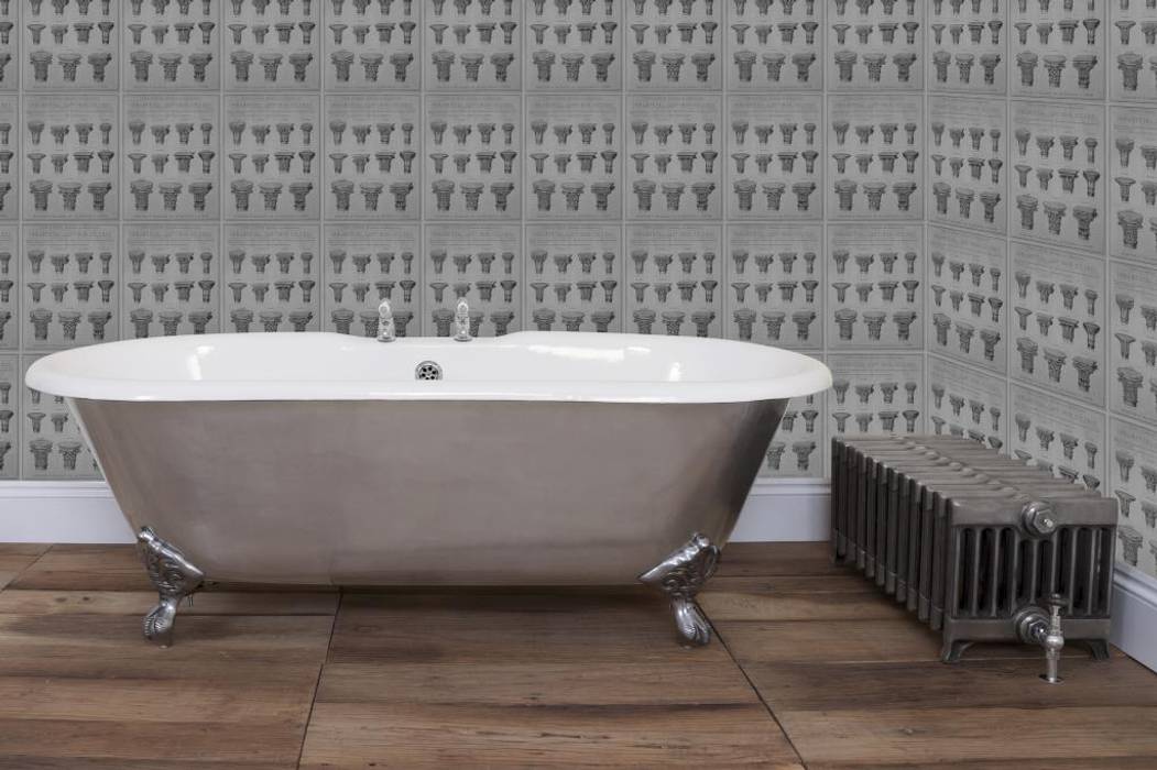 Bisley Full Polished Double Ended Roll Top Cast Iron Bath UKAA | UK Architectural Antiques Phòng tắm phong cách kinh điển Bathtubs & showers
