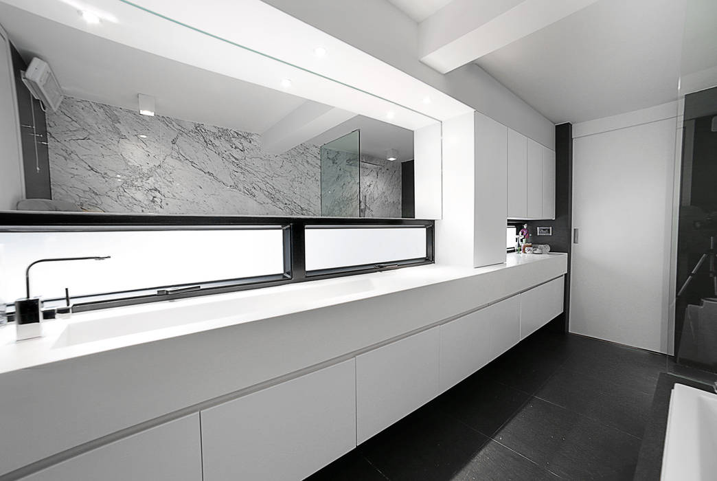 RENOWACJA DOMU W SAI KUNG / HONG KONG, OneByNine OneByNine Minimalist style bathroom