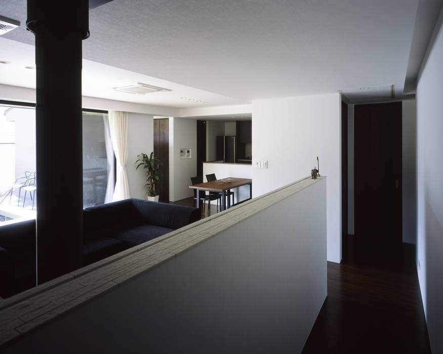 吉備津の家-okayama-, HUMAN.ARCHITECTS-高尾淳- HUMAN.ARCHITECTS-高尾淳- Modern living room