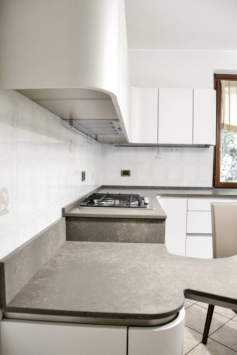Cucine & Soggiorni, Architetti di Casa Architetti di Casa Modern kitchen Bench tops