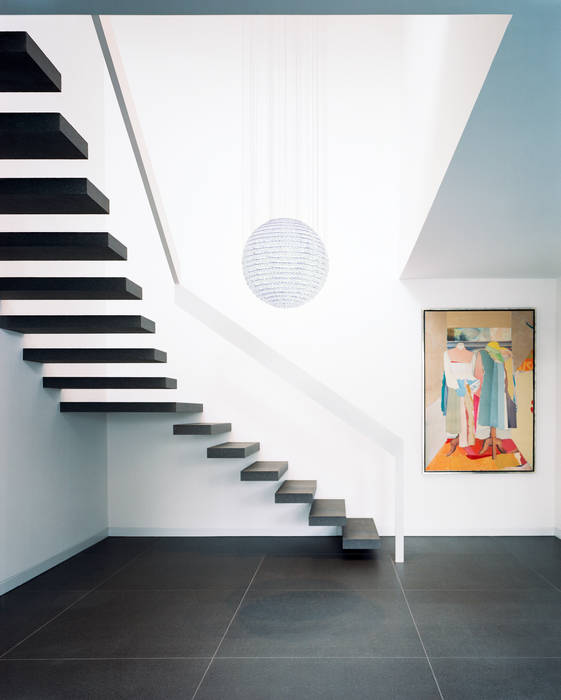 Park Villa, Corneille Uedingslohmann Architekten Corneille Uedingslohmann Architekten Modern Corridor, Hallway and Staircase