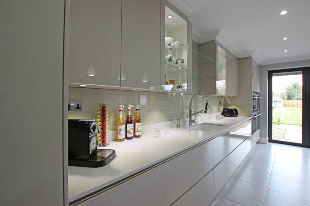 Cashmere gloss lacquer kitchen finish​ LWK London Kitchens 現代廚房設計點子、靈感&圖片