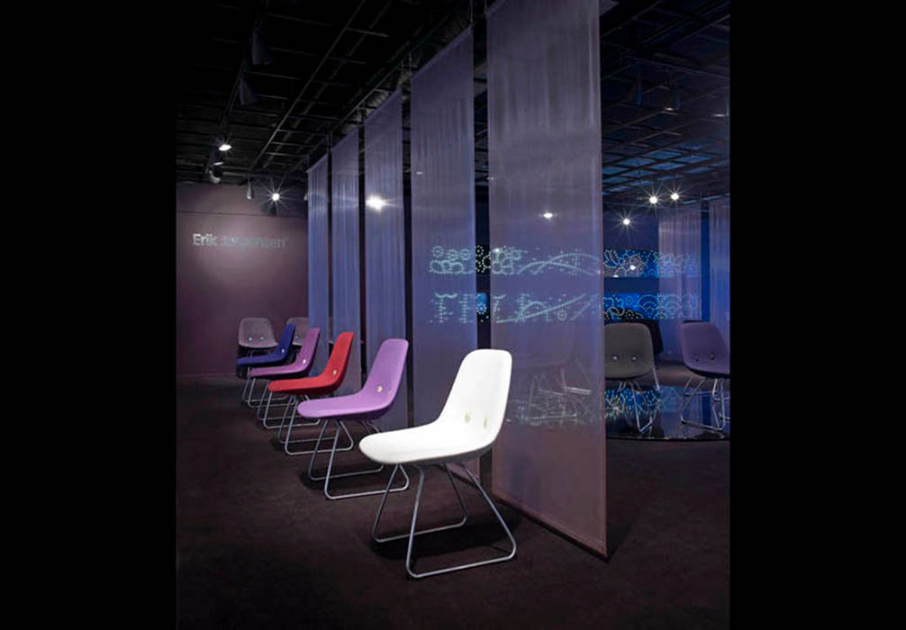 Erik Jørgensen / Showroom Design (Bella Center, Copenhagen), tona BY RIKA KAWATO / tonaデザイン事務所 tona BY RIKA KAWATO / tonaデザイン事務所 Espacios comerciales Centros de exhibiciones