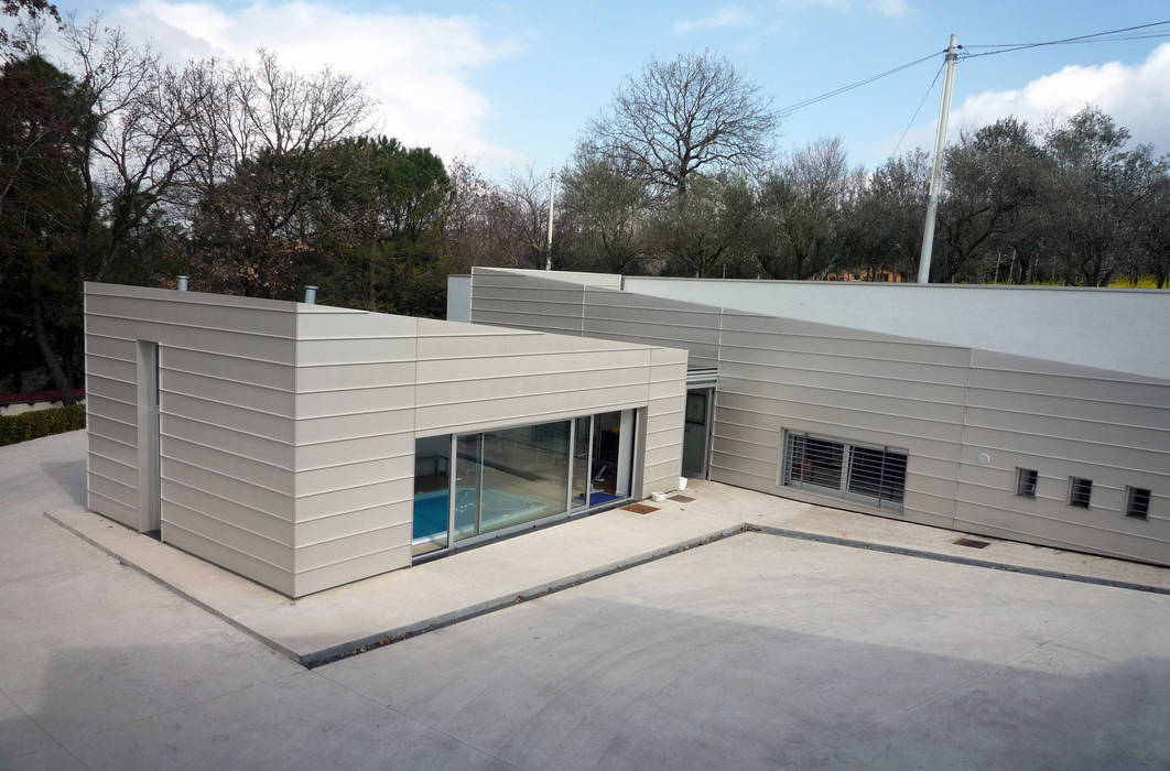 Casa Cataldo, raffaele iandolo architetto raffaele iandolo architetto Modern houses