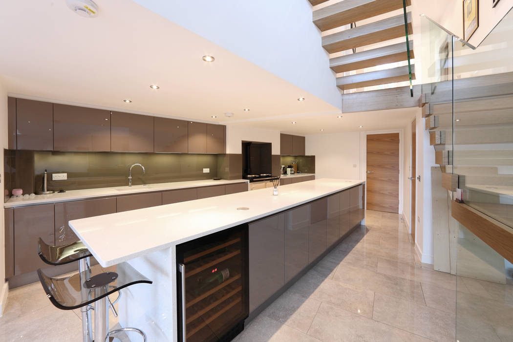 Tolmers Park, Tye Architects Tye Architects Modern kitchen