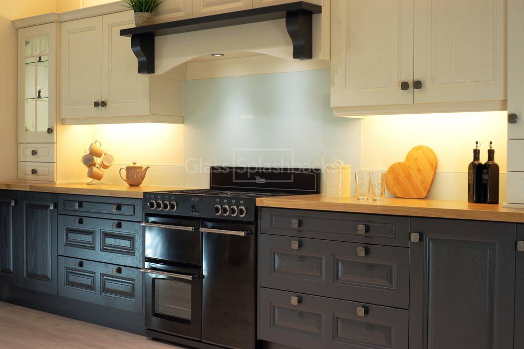 Glacier Glass Splashback And Up Stands In A Hand Painted