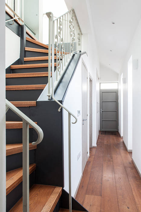 New Build House, London, Nic Antony Architects Ltd Nic Antony Architects Ltd Cầu thang Stairs