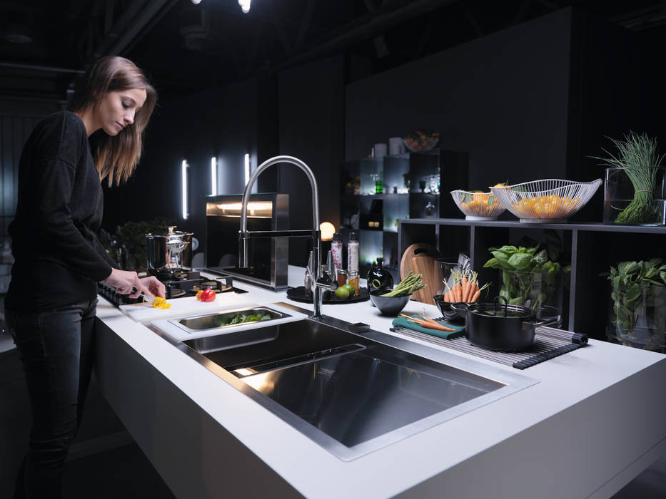 homify Cucina moderna Lavandini & Rubinetti