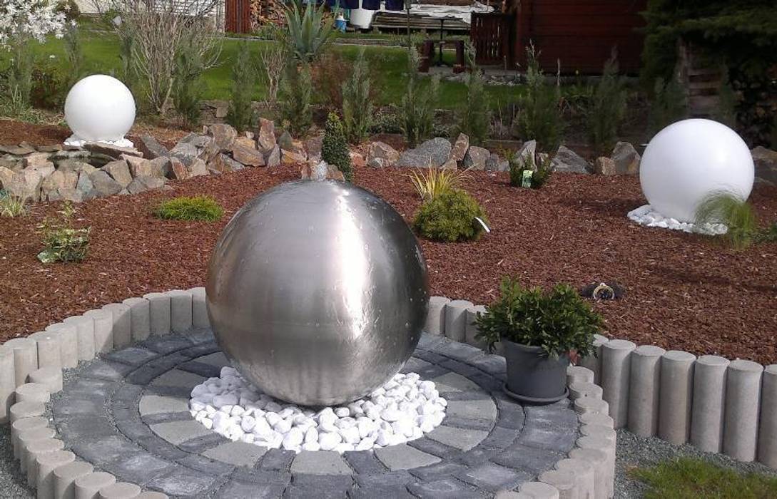 Gartenbrunnen für jeden Geschmack, Gauger-Design Gauger-Design Nowoczesny ogród Akcesoria i dekoracje