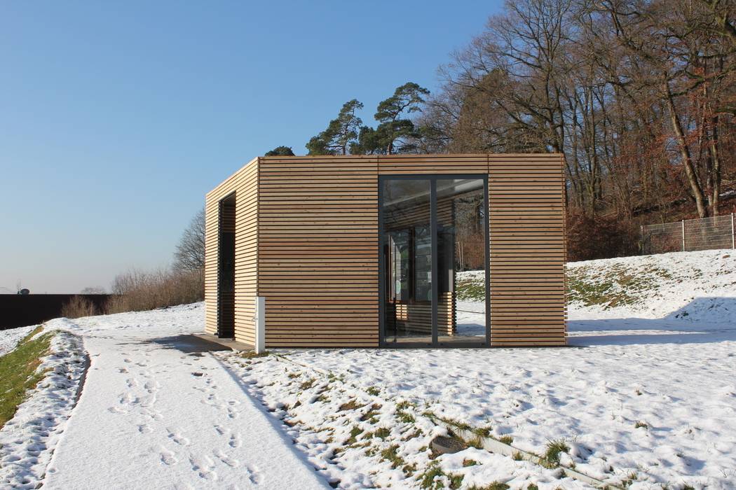 Design Pavillon Stahlkubus mit Holzbelattung FMH, Fellbacher Metall- und Holzbau GmbH Fellbacher Metall- und Holzbau GmbH Ticari alanlar Müzeler