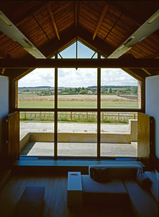 The Long Barn, Tye Architects Tye Architects Landelijke woonkamers