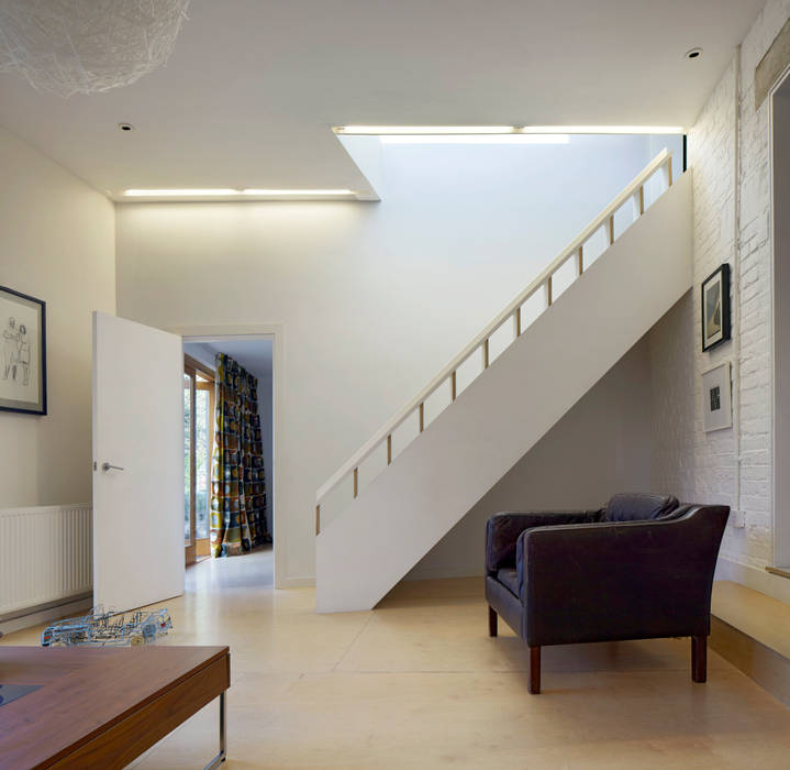 Staircase Neil Dusheiko Architects Modern corridor, hallway & stairs