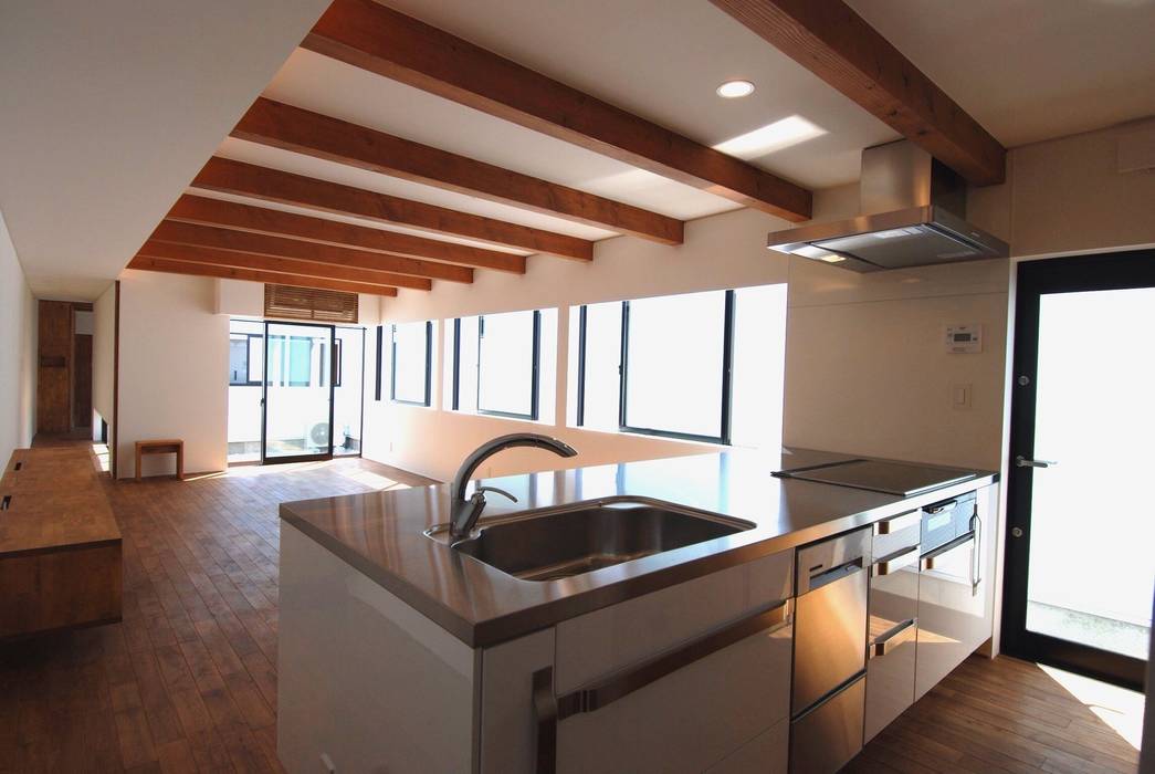 CASE-T/S, 株式会社PLUS CASA 株式会社PLUS CASA Cocinas modernas