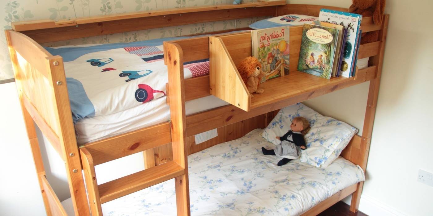 Bed Hanging Book Shelf Finoak LTD Детская комната в стиле модерн Кровати