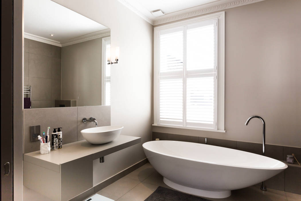 Ensuite bathroom Affleck Property Services モダンスタイルの お風呂