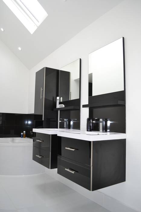 En-suite To Main Bathroom - As Built Arc 3 Architects & Chartered Surveyors ห้องน้ำ